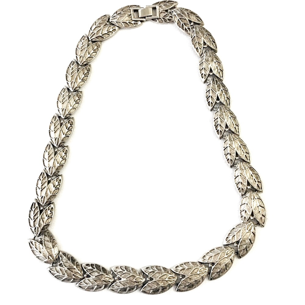Silvertone Necklace